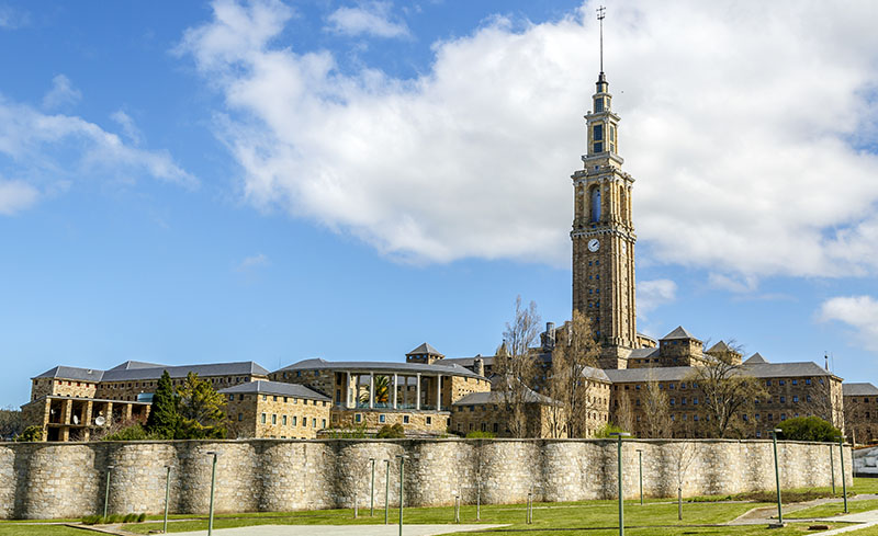 Universidad Laboral, Gijón